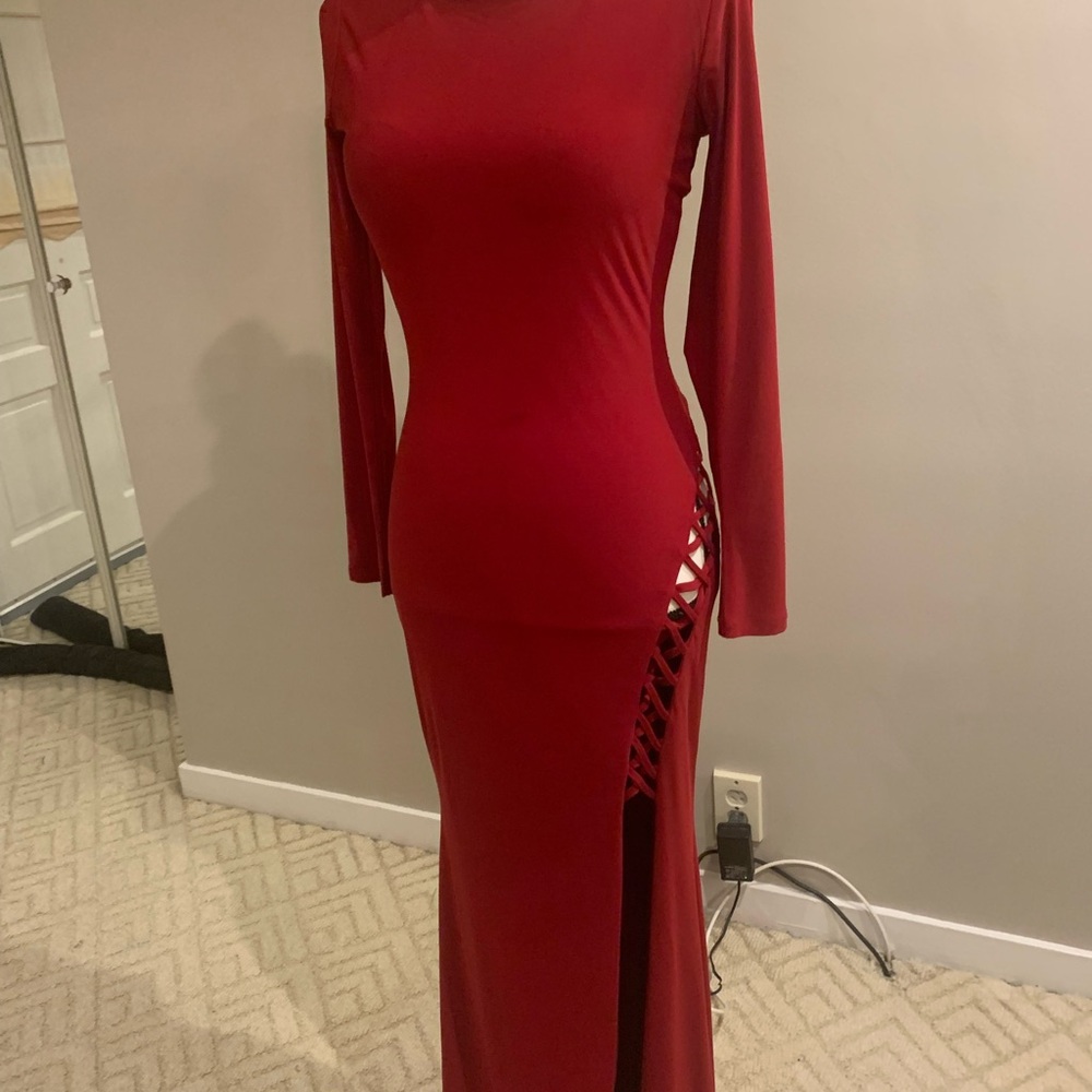 Elegant Red Long Sleeve Dress